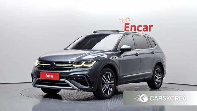Volkswagen Tiguan Allspace 2023 Серый из Кореи