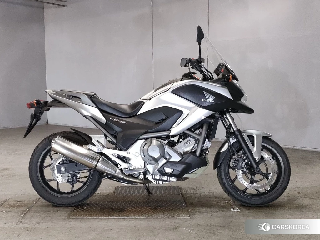 Проданный Honda NC700X DCT 2013 из Японии