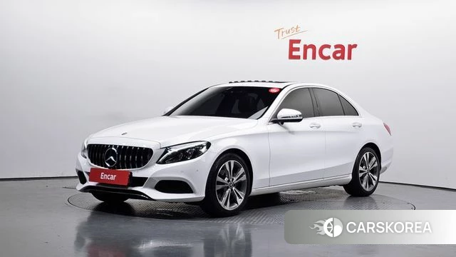 Mercedes-Benz C-Class W205 2018 Белый из Кореи