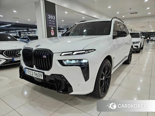 BMW X7 (G07) 2024 Белый из Кореи