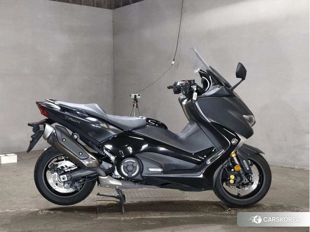 Проданный Yamaha T-MAX 530 DX 2017 из Японии, фото 2