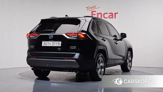 Toyota RAV4 5th Generation 2021 Черный из Кореи