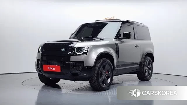 Land Rover Defender (L663) 2024 Серебристо-серый из Кореи