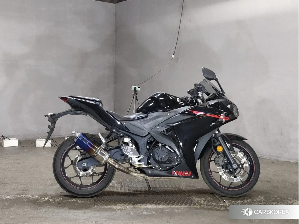 Проданный Yamaha YZF-R25 2014 из Японии