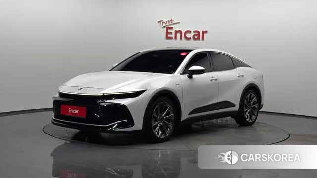Toyota Crown Crossover 2024 Белый из Кореи