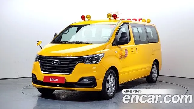 Hyundai The New Grand Starex 2019 Желтый из Кореи