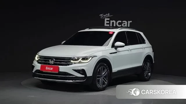 Volkswagen Tiguan second Generation 2022 Белый из Кореи