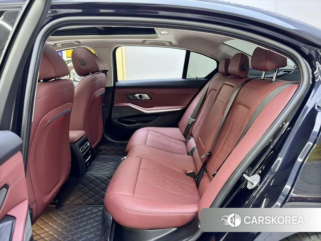 BMW 3 series 2024 Черный из Китая
