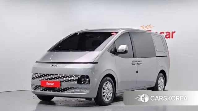 Hyundai Staria 2023 Серебряный из Кореи