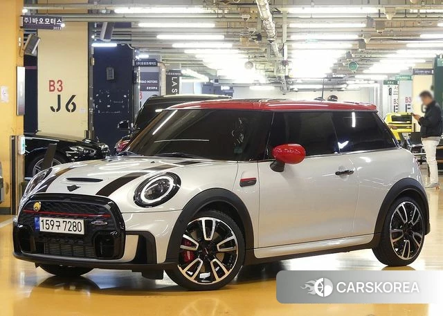Mini Cooper S 2022 Серебряный из Кореи