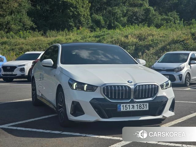 BMW 5 Series (G60) 2024 Белый из Кореи