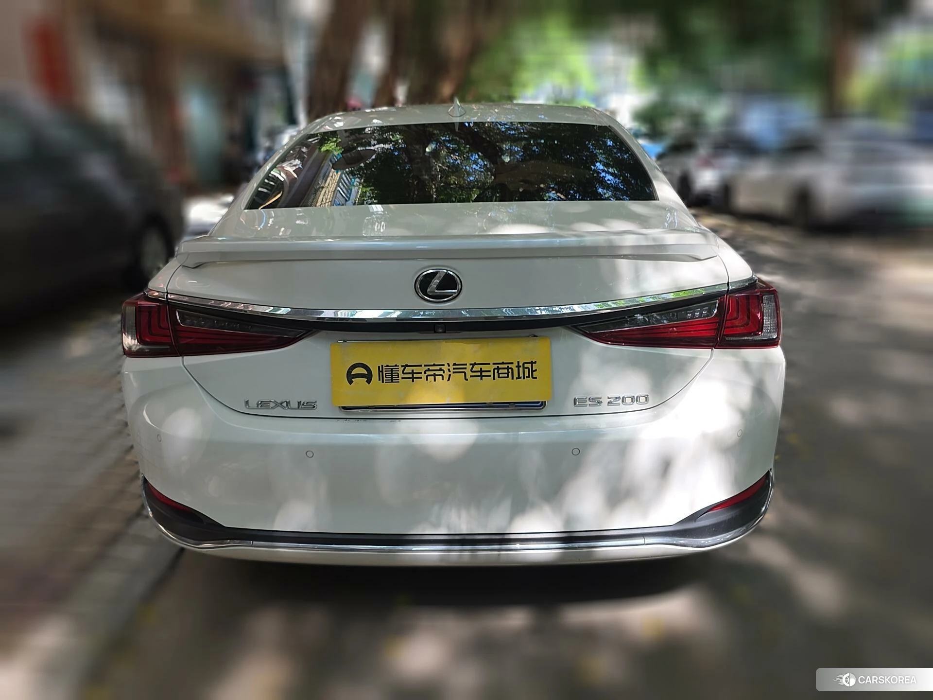 Lexus ES 2022 Белый из Китая