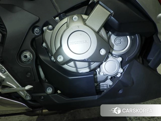 Engine photo