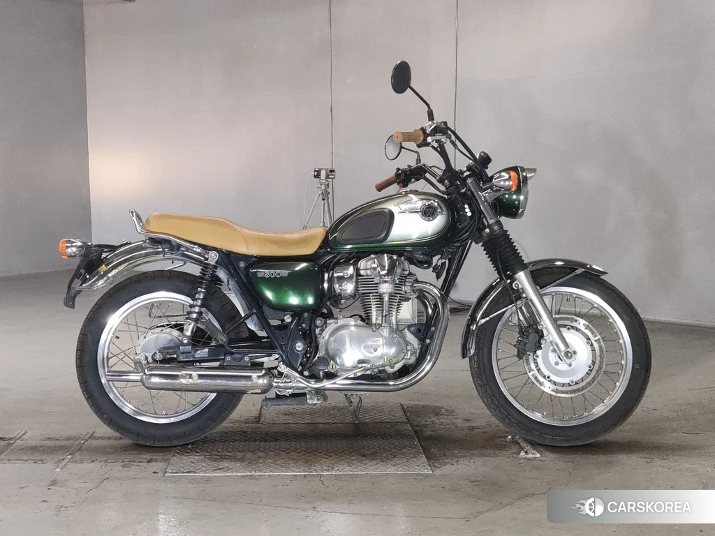 Проданный Kawasaki W800 2011 из Японии, фото 2
