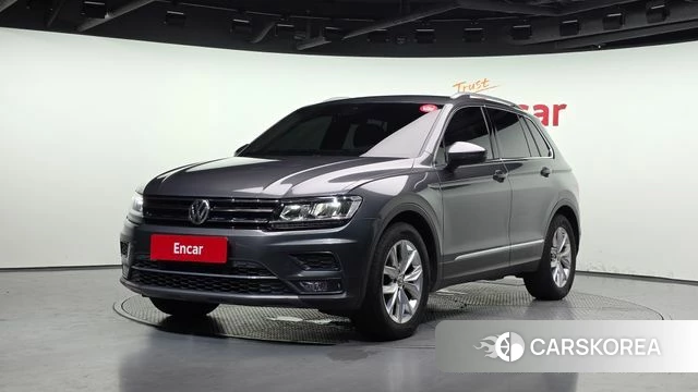 Volkswagen Tiguan second Generation 2020 Серый из Кореи