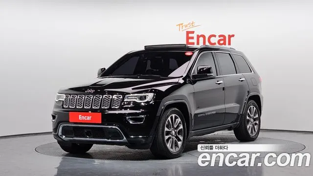 Jeep Grand Cherokee 2018 Черный из Кореи