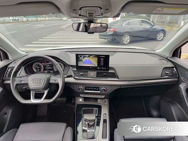 Audi Q5L 2022 Белый из Китая
