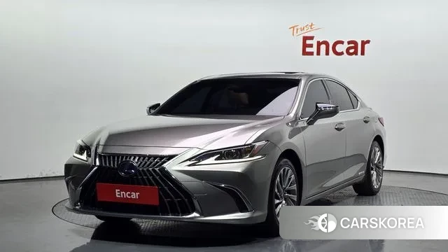 Lexus ES300h 7th generation 2021 Серебристо-серый из Кореи
