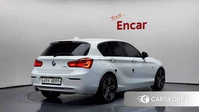BMW 1 Series (F20) 2018 Белый из Кореи