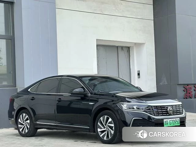 Volkswagen Passat PHEV 2024 Черный из Китая
