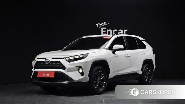 Toyota RAV4 5th Generation 2022 Белый из Кореи