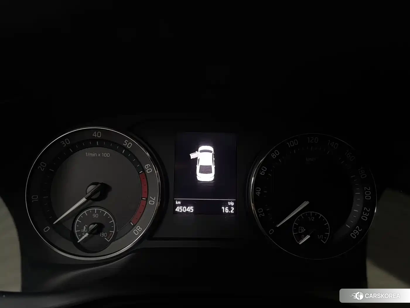 Skoda Octavia 2022 Белый из Китая