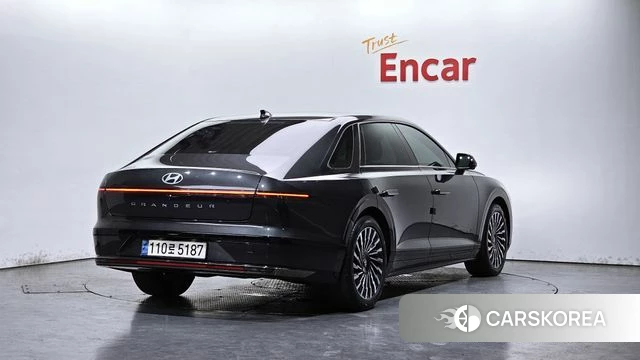 Hyundai Grandeur Hybrid (GN7) 2023 Серый из Кореи