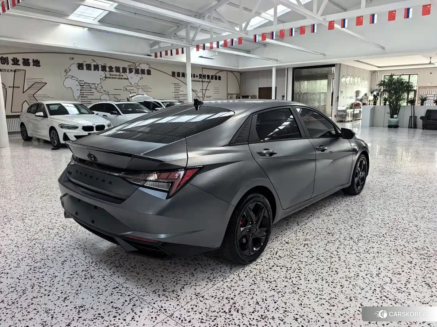 Hyundai Elantra 2023 Silver/gray из Китая