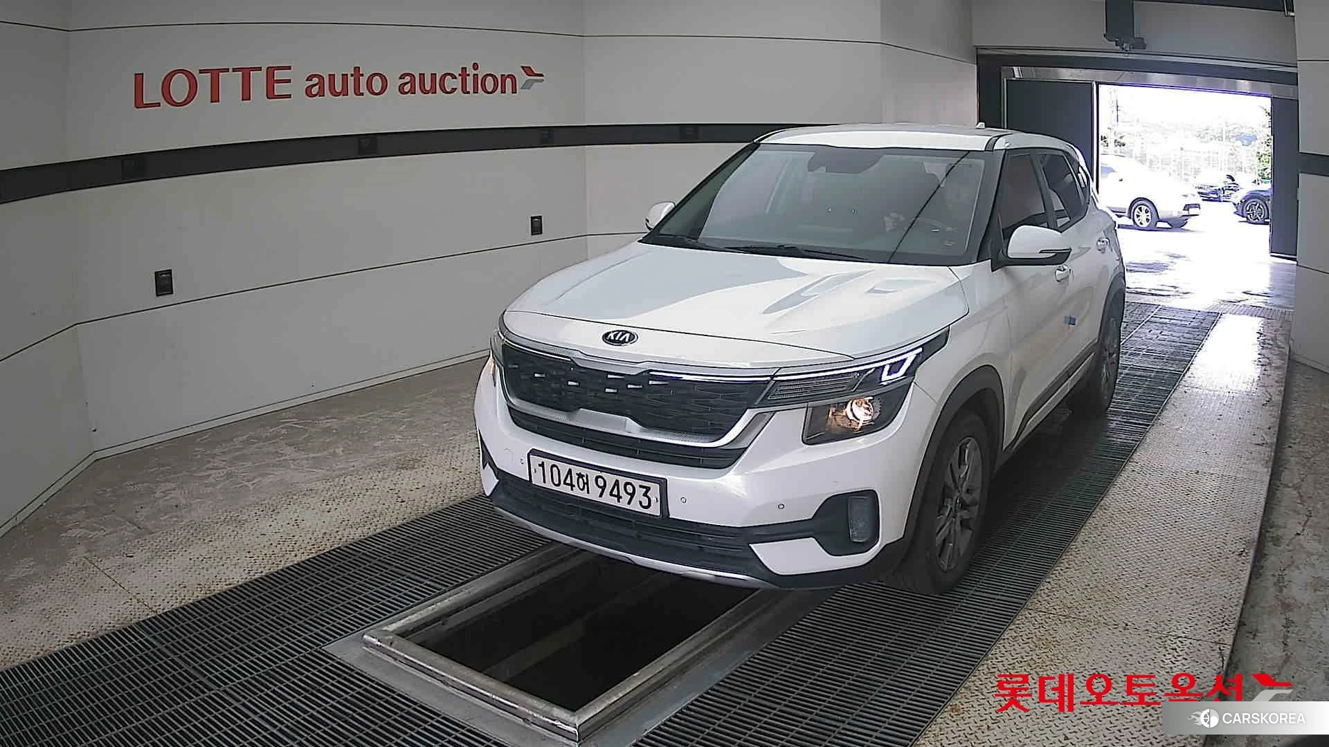 Kia Seltos 2021 Snow White Pearl из Кореи