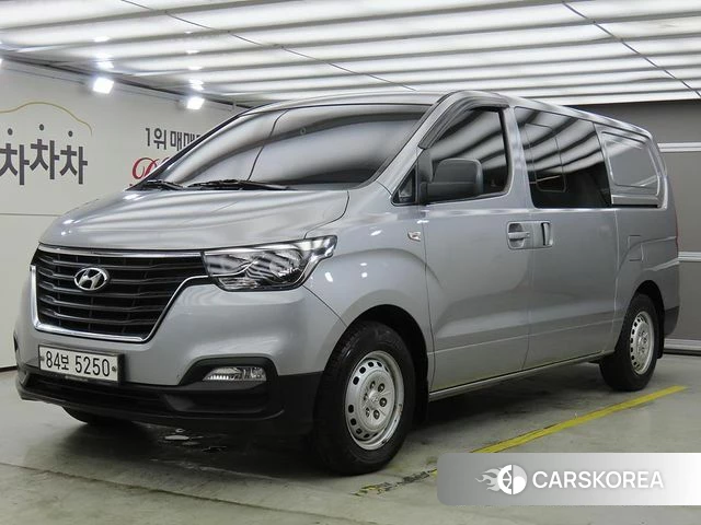 Hyundai The New Grand Starex 2018 Серебряный из Кореи