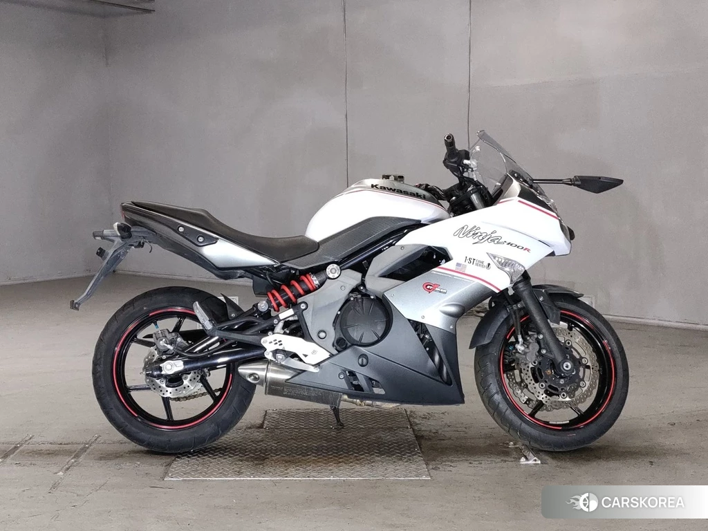 Проданный Kawasaki NINJA 400R 2015 из Японии