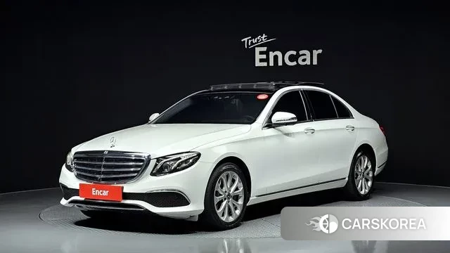 Mercedes-Benz E-Class W213 2019 Белый из Кореи