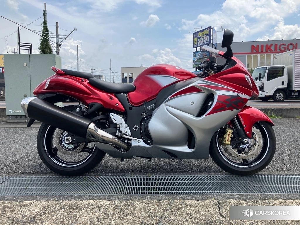 Проданный Suzuki GSX1300R HAYABUSA 2018 из Японии