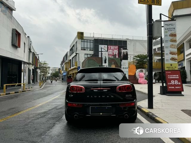 MINI CLUBMAN 2018 Черный из Китая