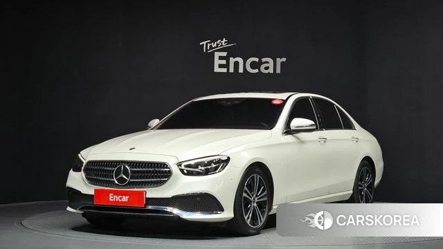 Mercedes-Benz E-Class W213 2021 Белый из Кореи