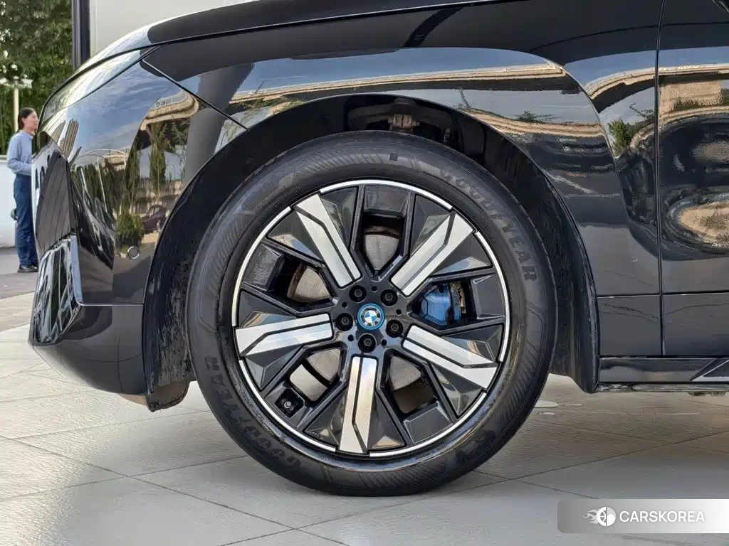 BMW iX 2023 Черный из Китая