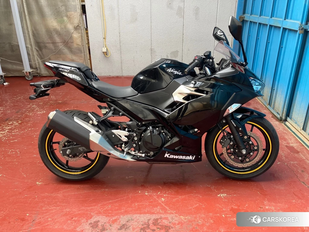 Проданный Kawasaki Ninja 400-2 2018 из Японии