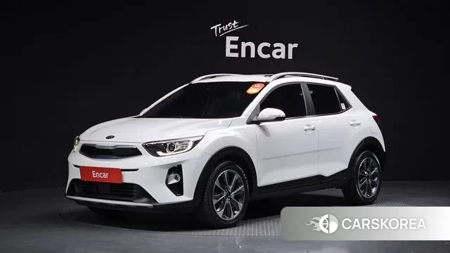 Kia Stonic 2018 Белый из Кореи