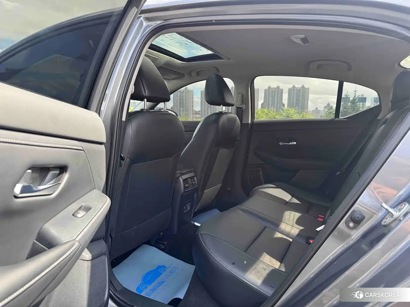 Nissan Sylphy 2023 Silver/gray из Китая