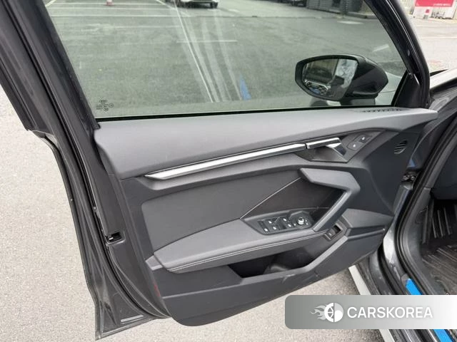 Audi A3 2022 Темно-серый из Китая