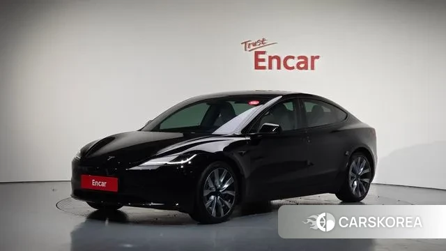 Tesla Model 3 2024 Черный из Кореи