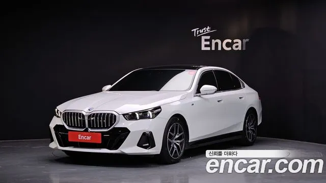 BMW 5 Series (G60) 2024 Белый из Кореи