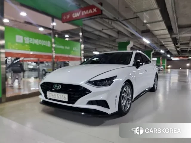 Hyundai Sonata (DN8) 2022 Жемчужный цвет из Кореи