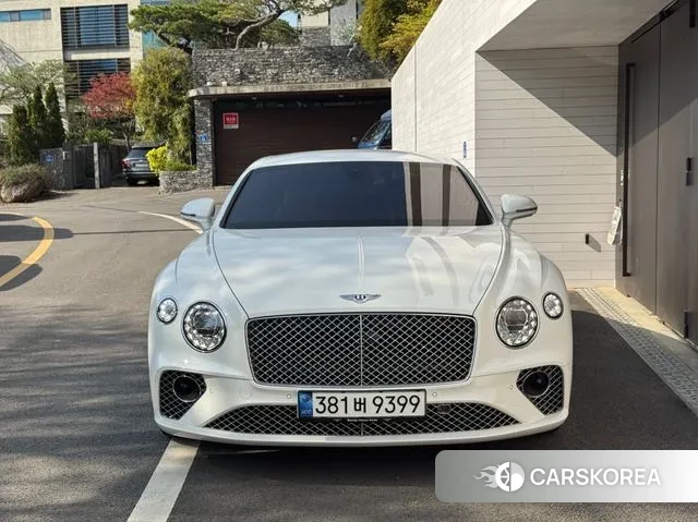 Bentley Continental GT 3rd Generation 2020 Белый из Кореи