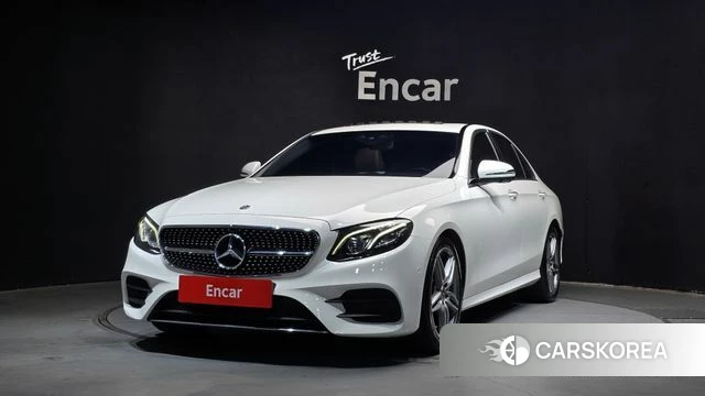 Mercedes-Benz E-Class W213 2019 Белый из Кореи
