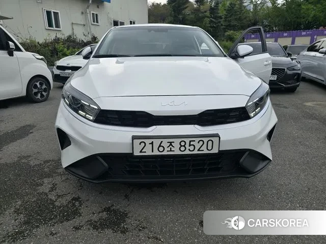 Kia The New K3 2nd generation 2023 Белый из Кореи