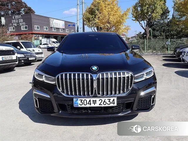 BMW 7 Series (G11) 2020 Черный из Кореи