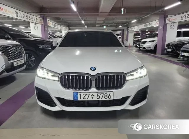 BMW 5 Series (G30) 2022 Белый из Кореи