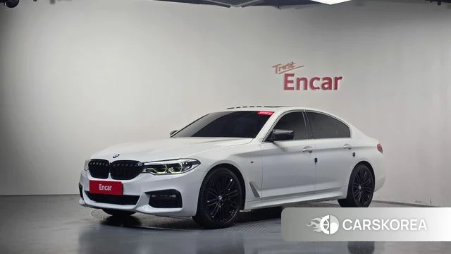 BMW 5 Series (G30) 2018 Белый из Кореи