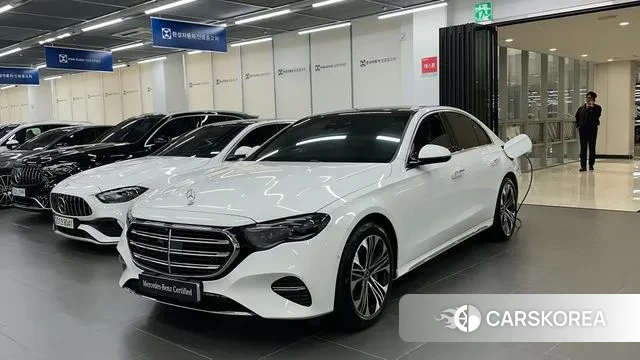 Mercedes-Benz E-Class W214 2024 Белый из Кореи